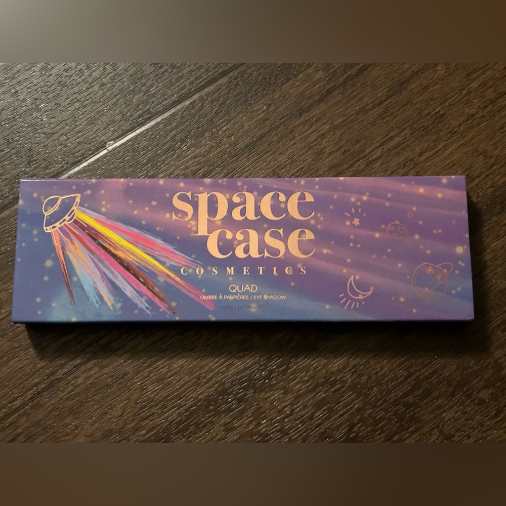 Space Case cosmetics 🦄 highlighter quad